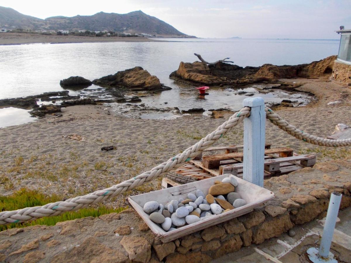 Nyfes Traditional Boutique Faltaina Skyros Bagian luar foto