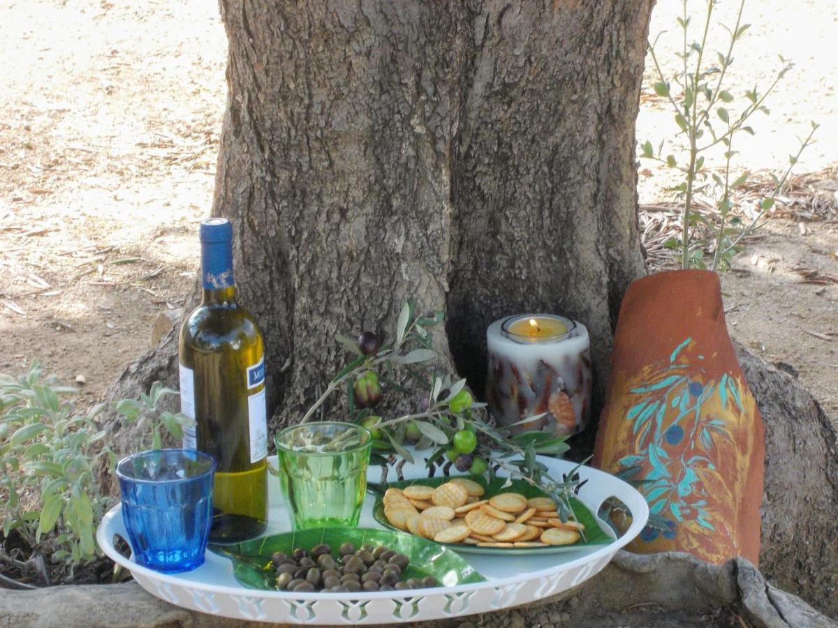 Nyfes Traditional Boutique Faltaina Skyros Bagian luar foto