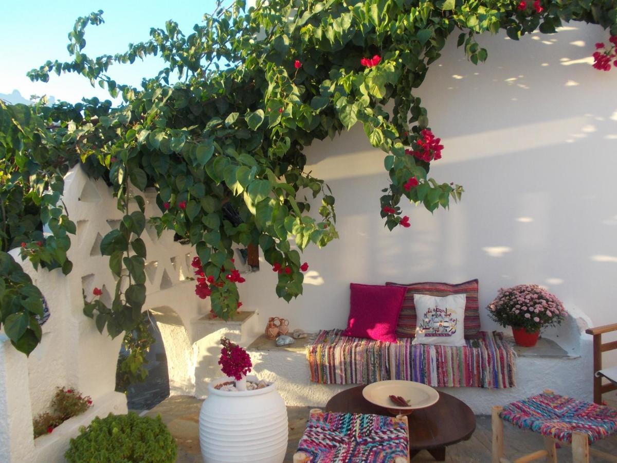 Nyfes Traditional Boutique Faltaina Skyros Bagian luar foto